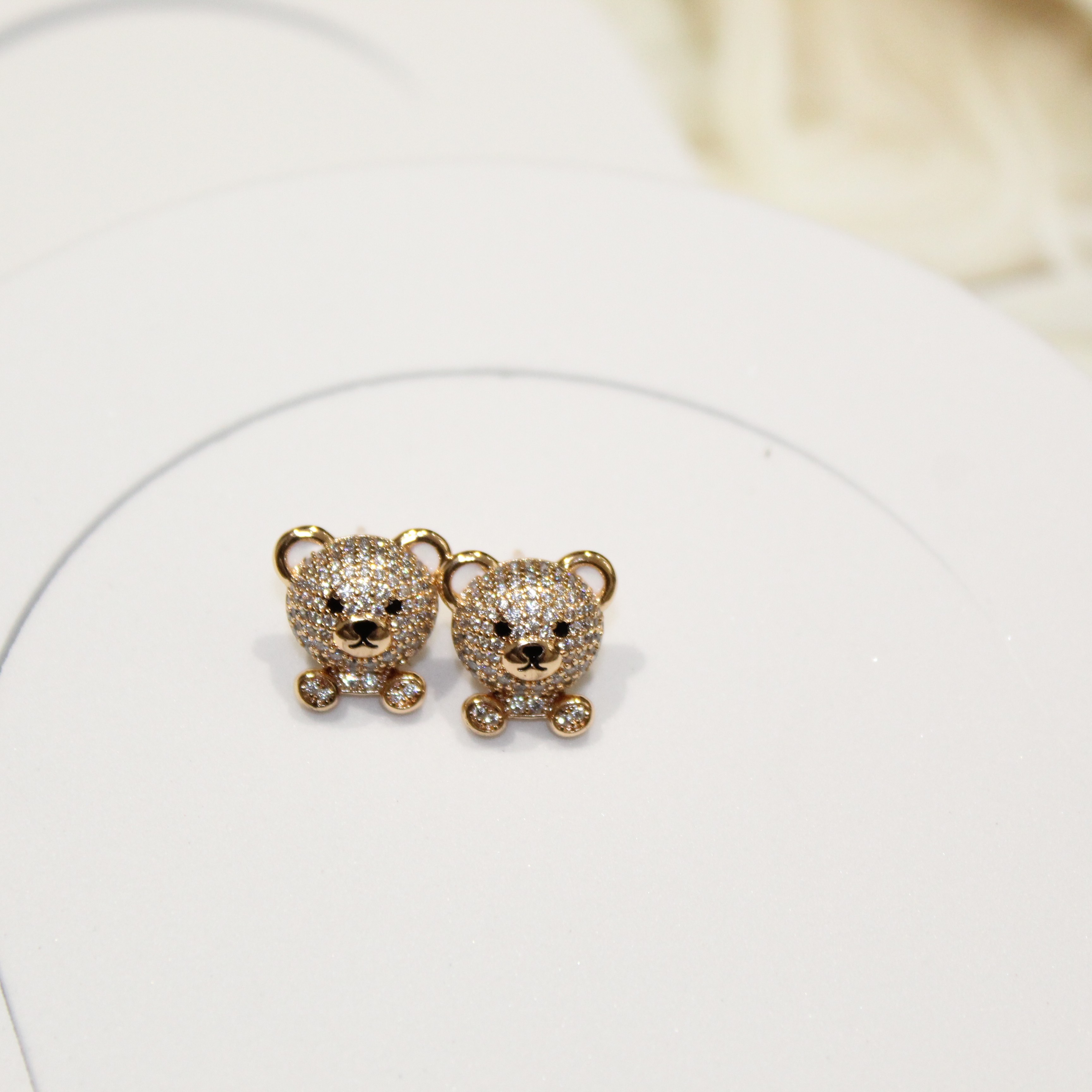 Teddy bear studs