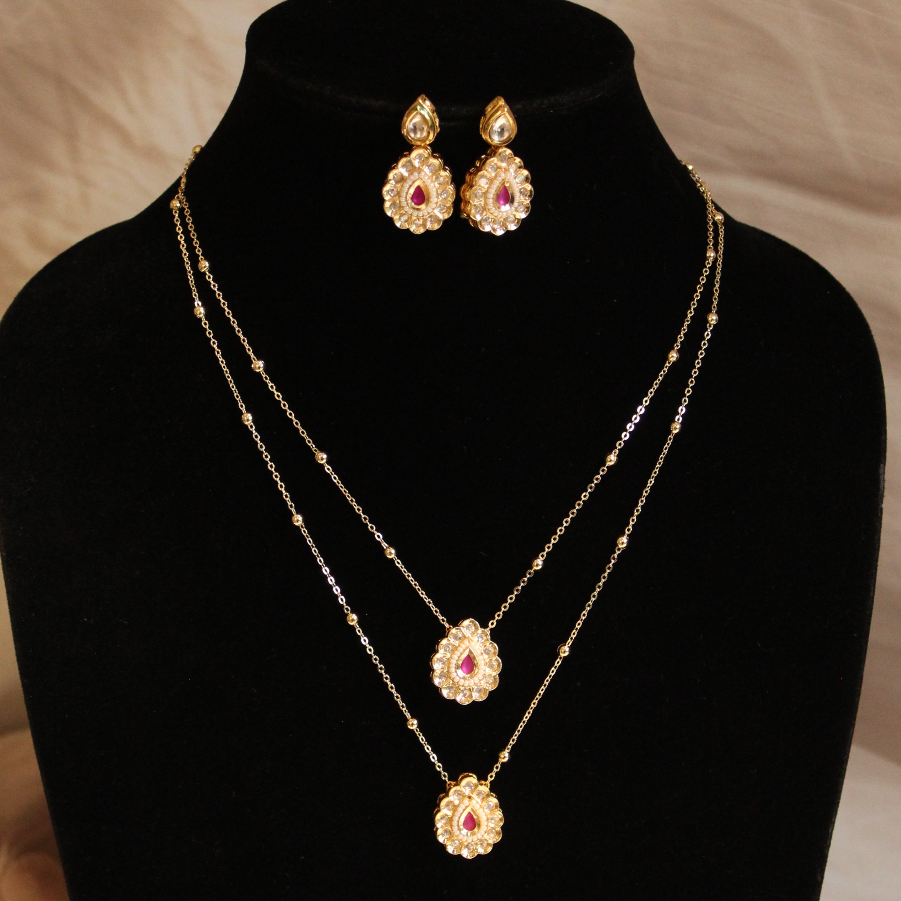 Two layered kundan pendent set