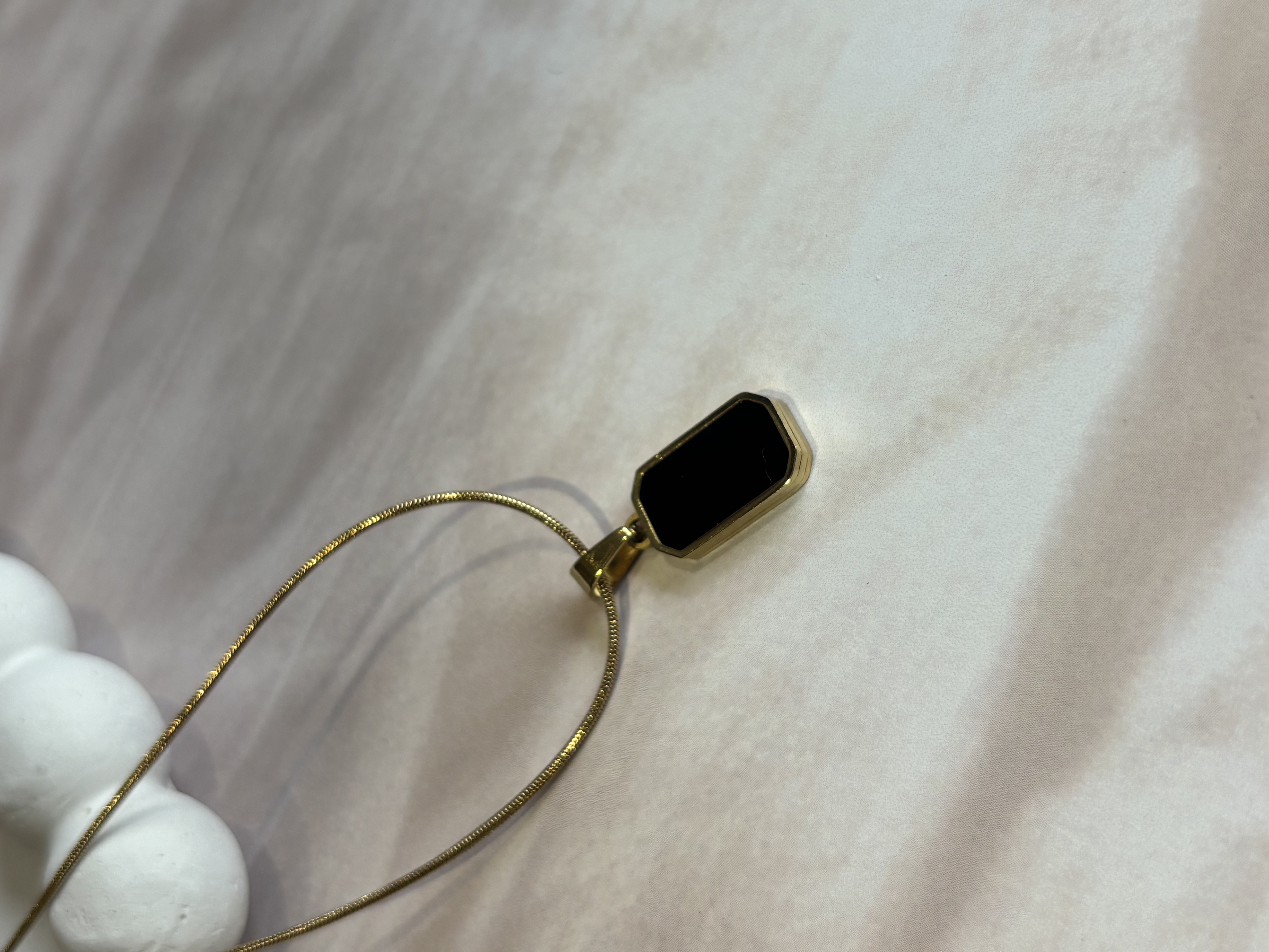 Black pendant