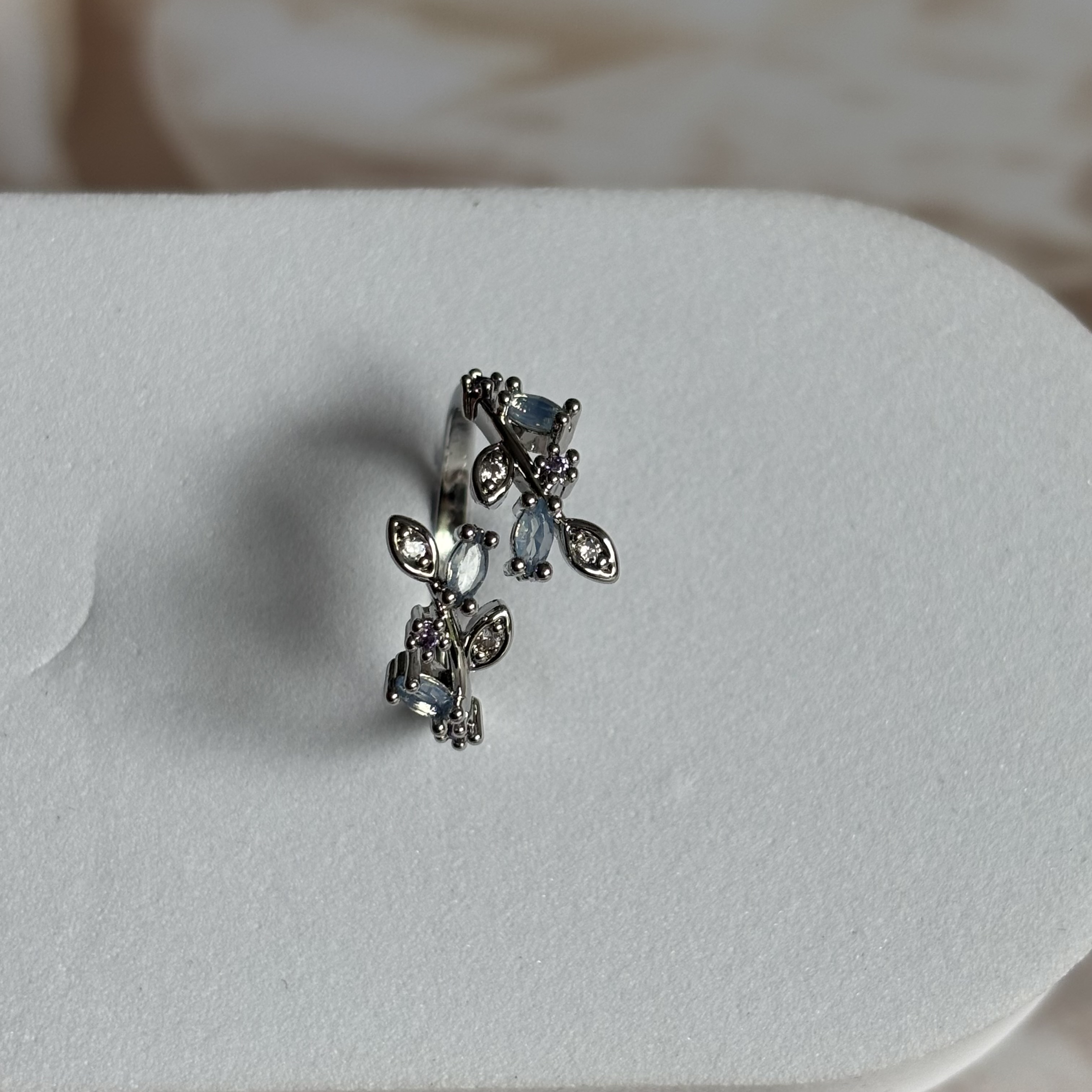 Silver petals ring