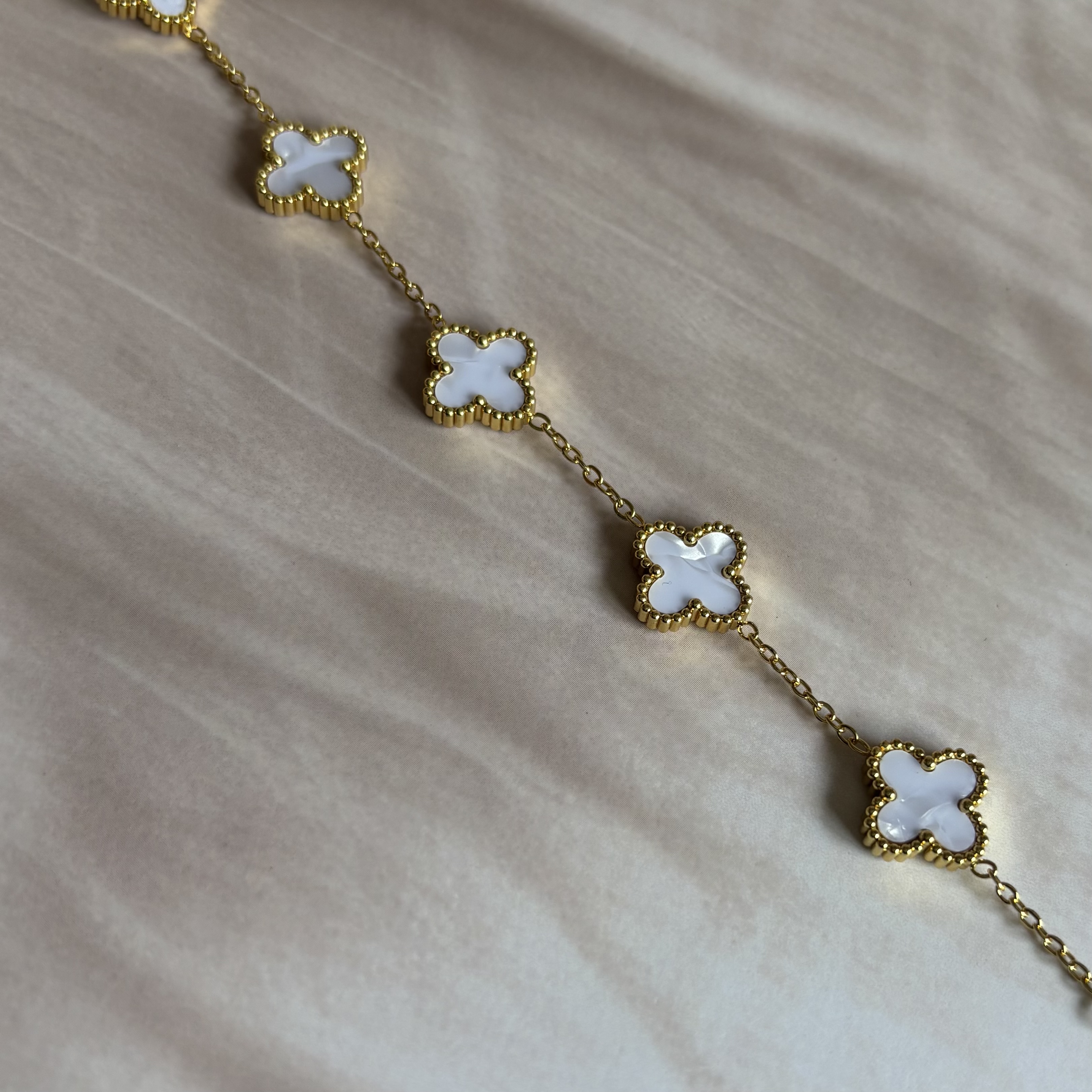 Clover bracelet- white