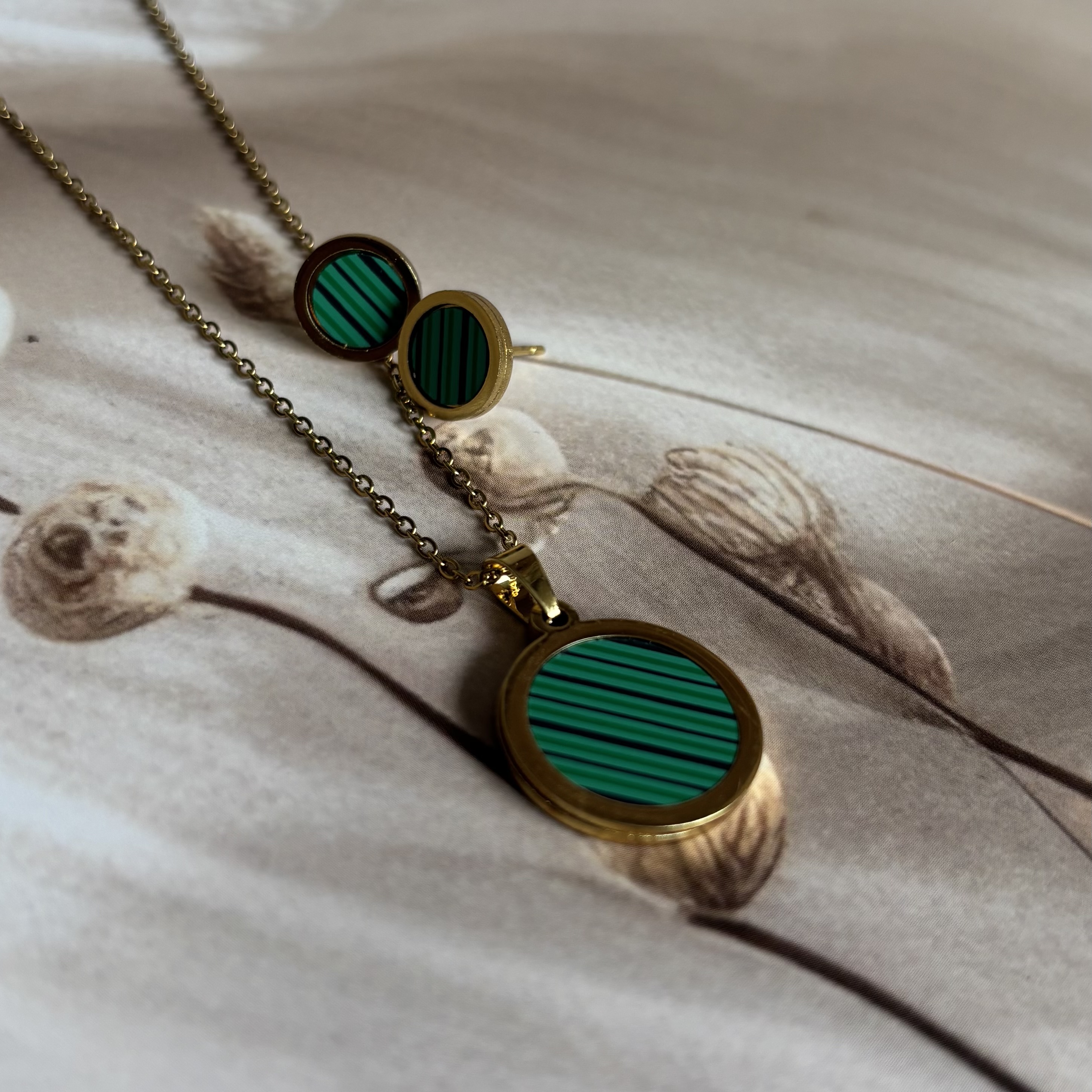 Malachite pendant