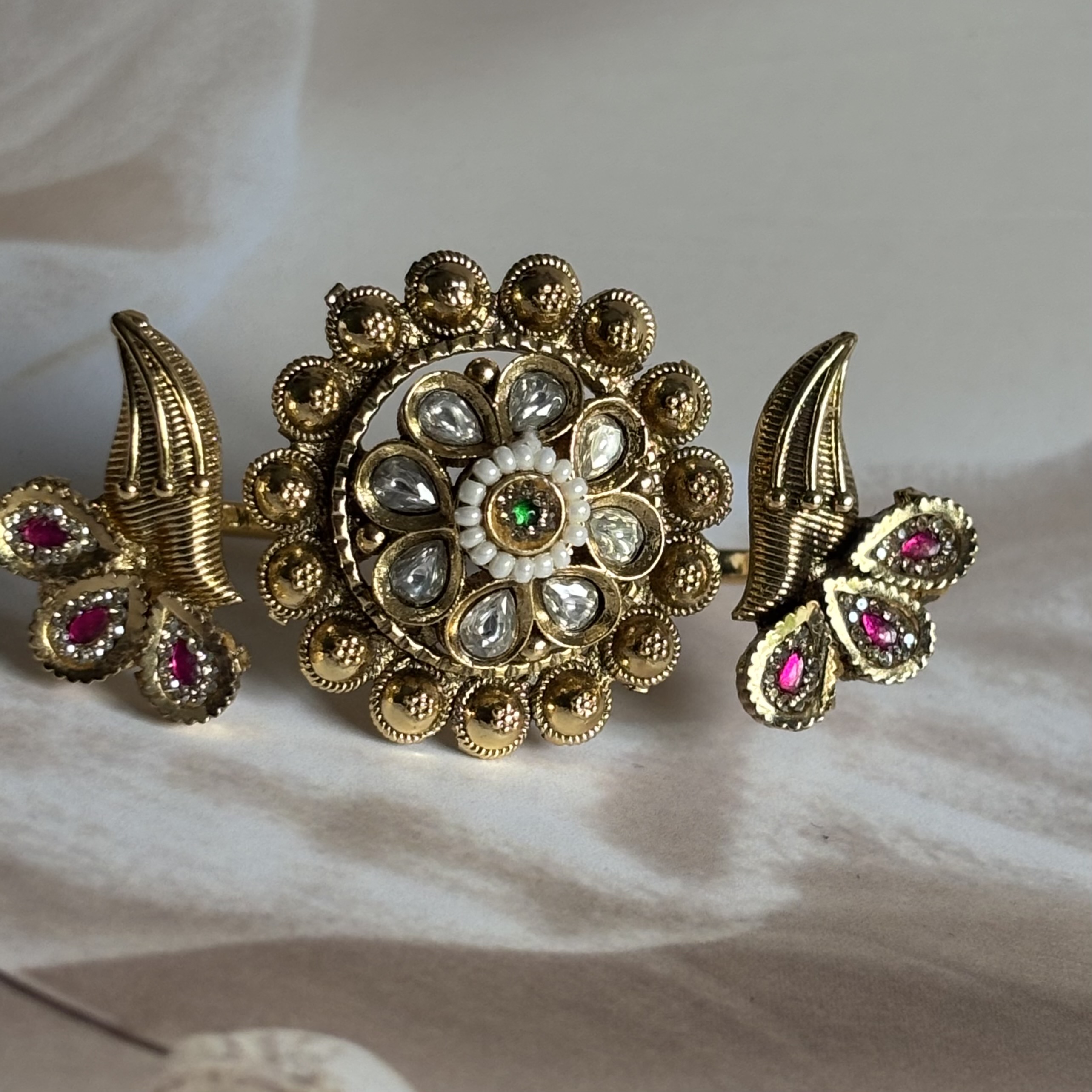 Heritage ring -double finger ring