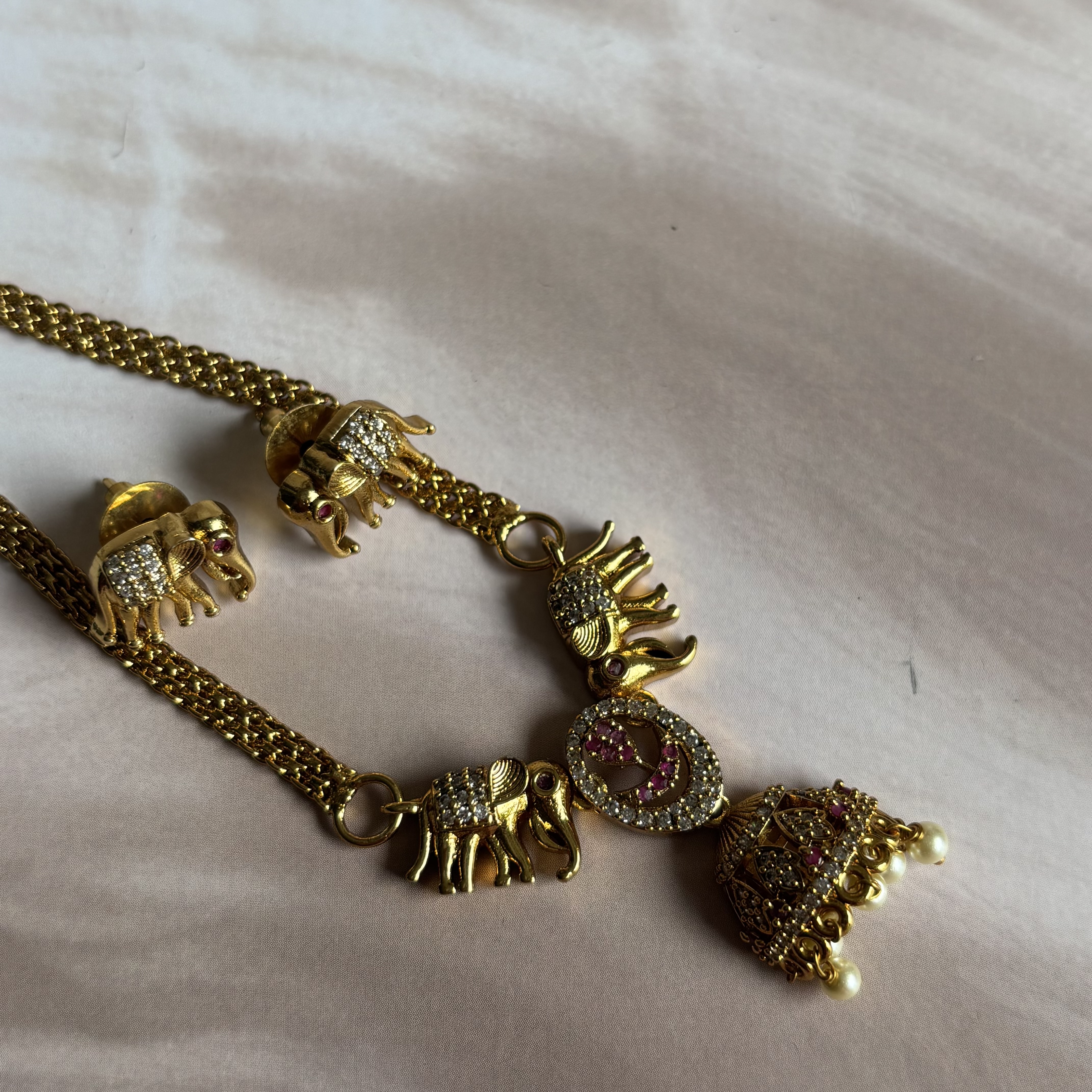 Elephant necklace