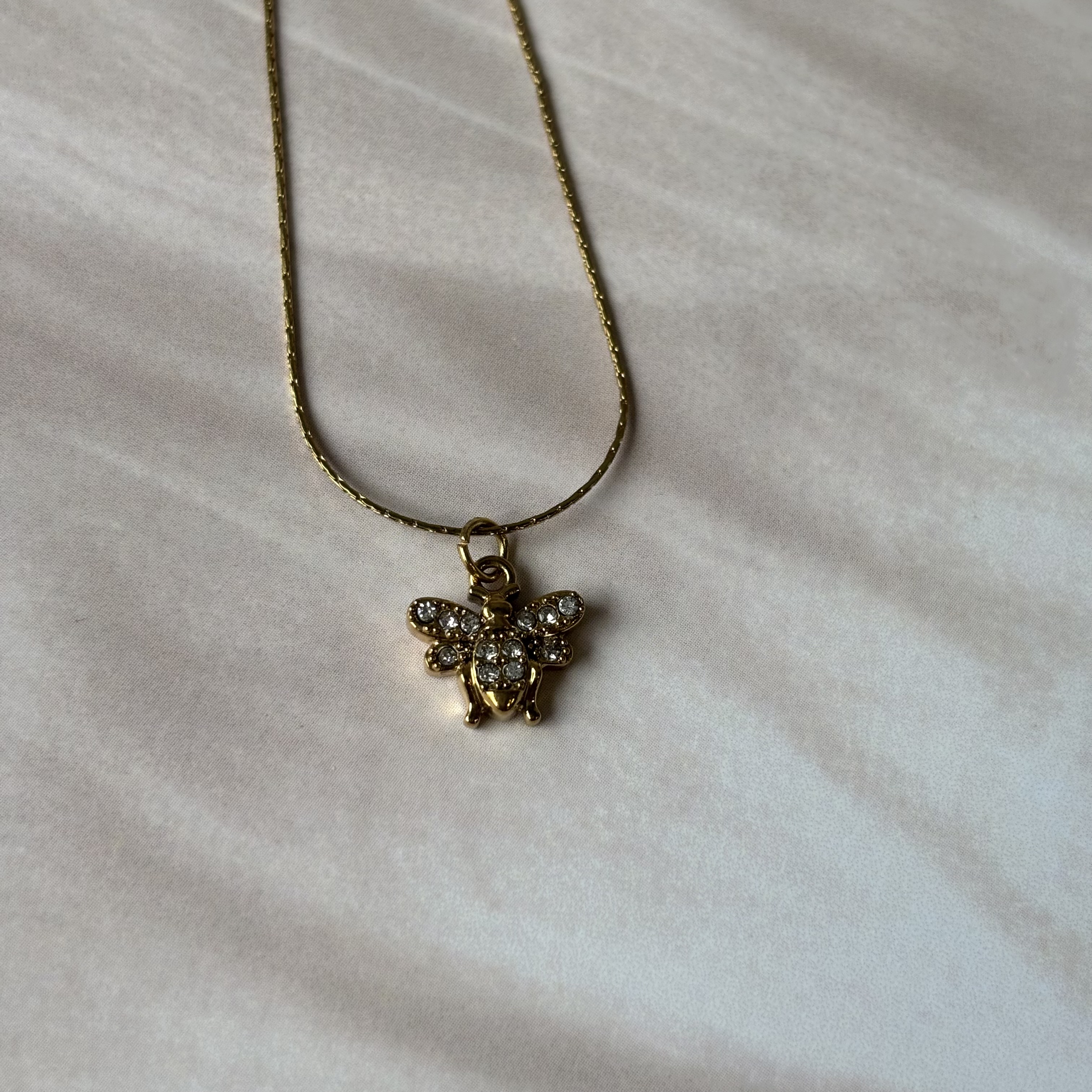 Bee pendant