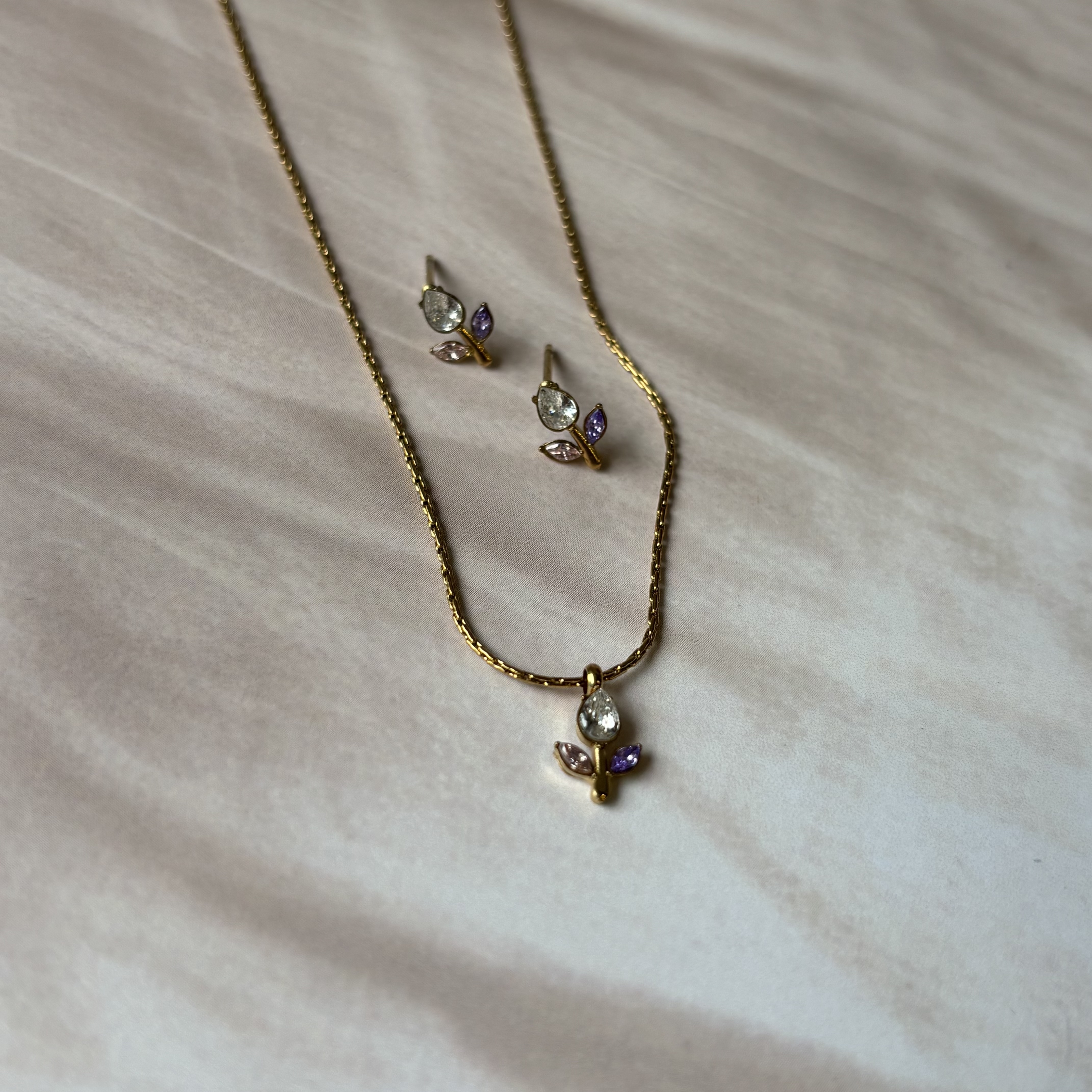 Mini tulip pendant set