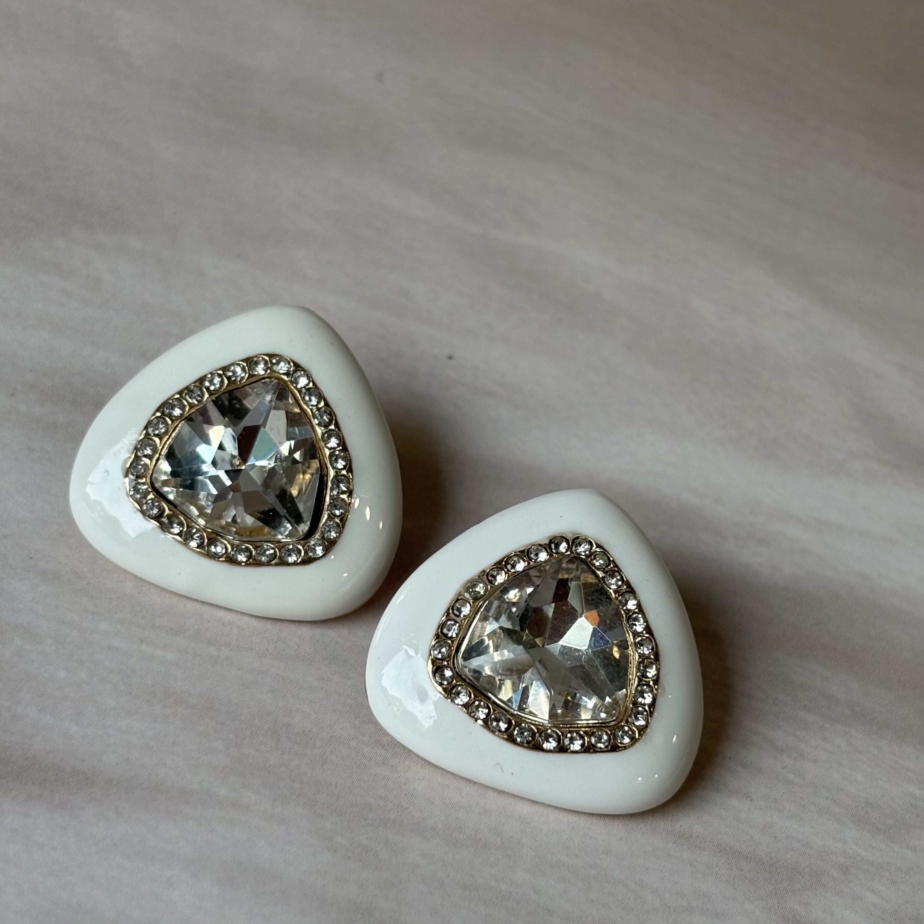 Triangle white studs
