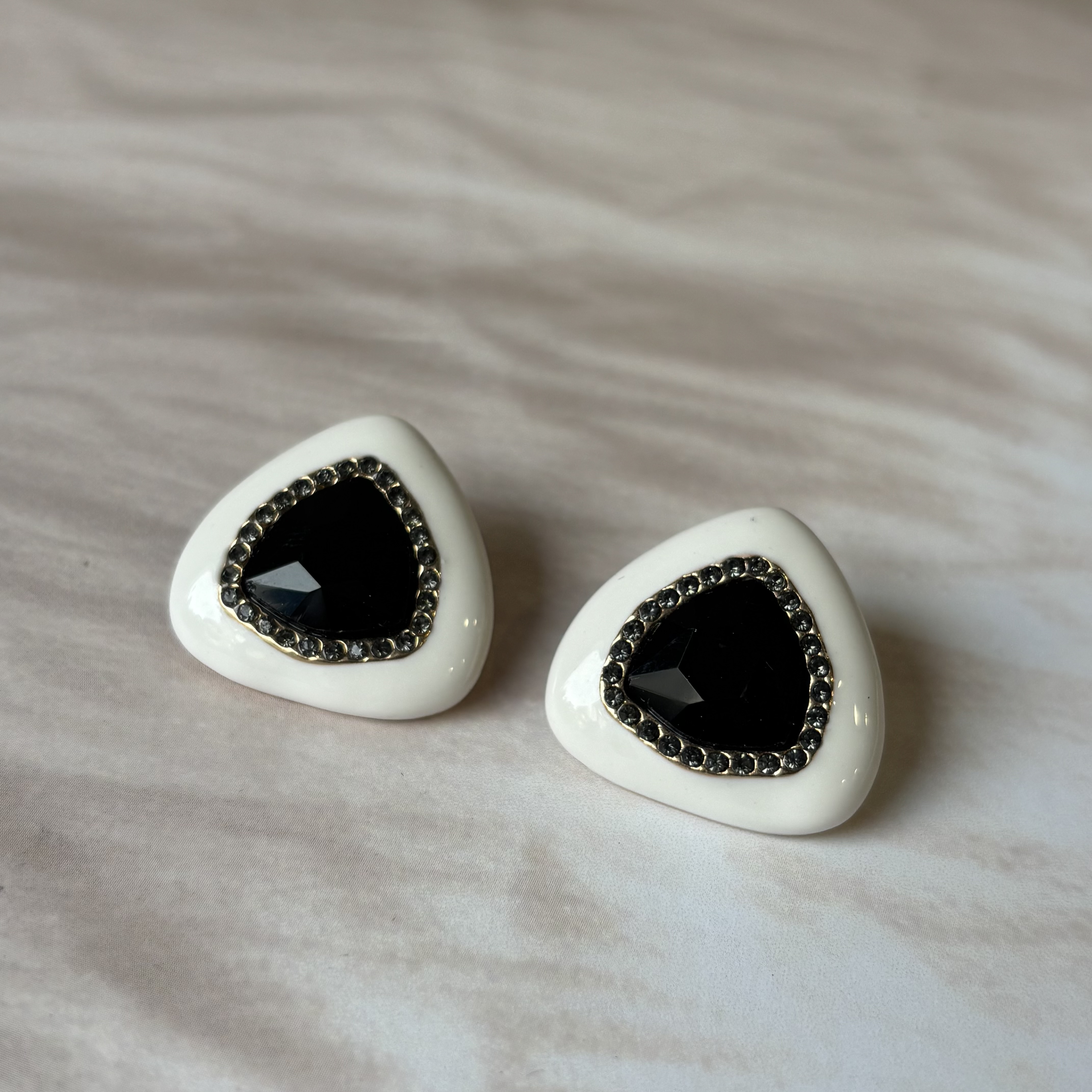 Triangle black studs