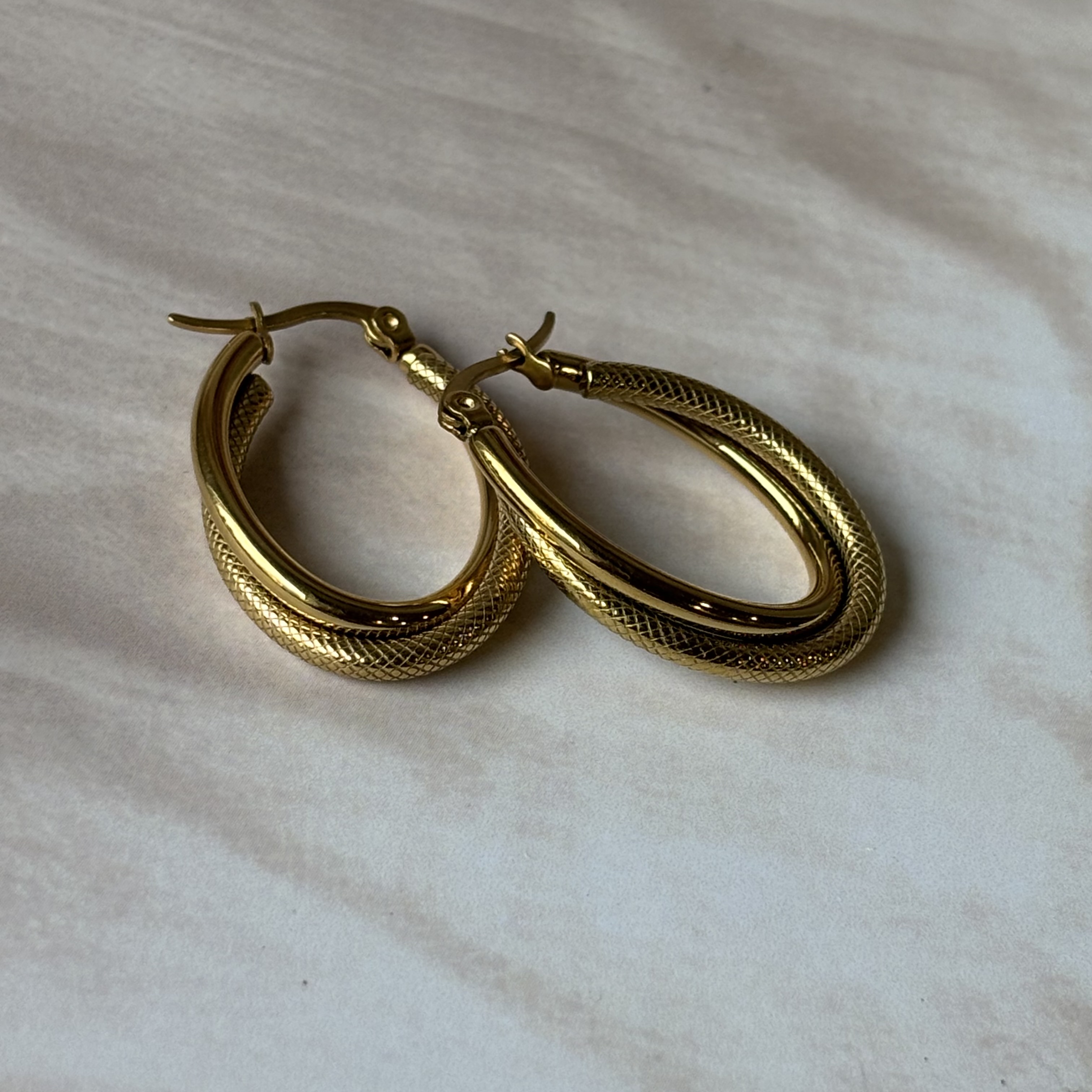 Oval bali