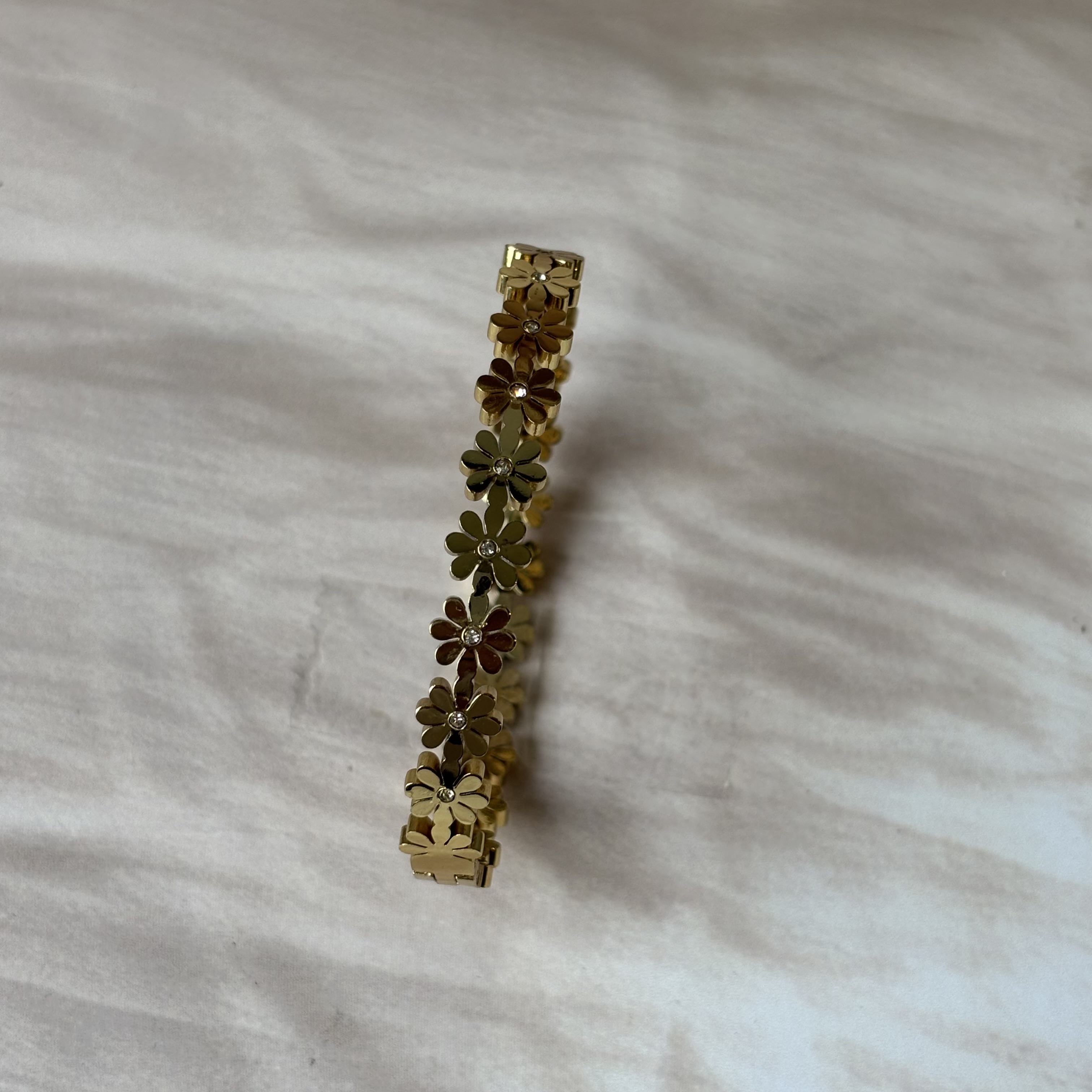 Floral bangle