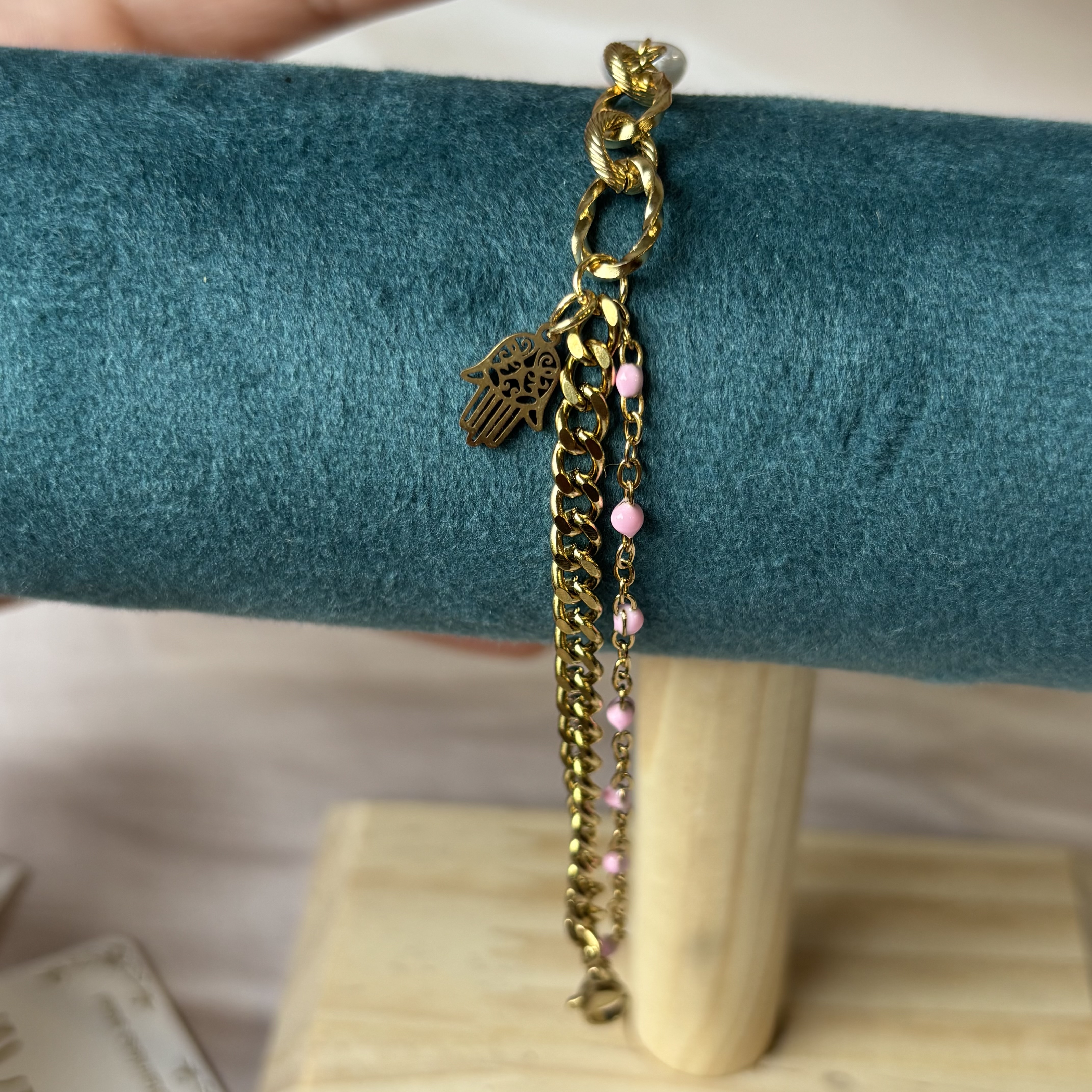 Chain bracelet pink beads