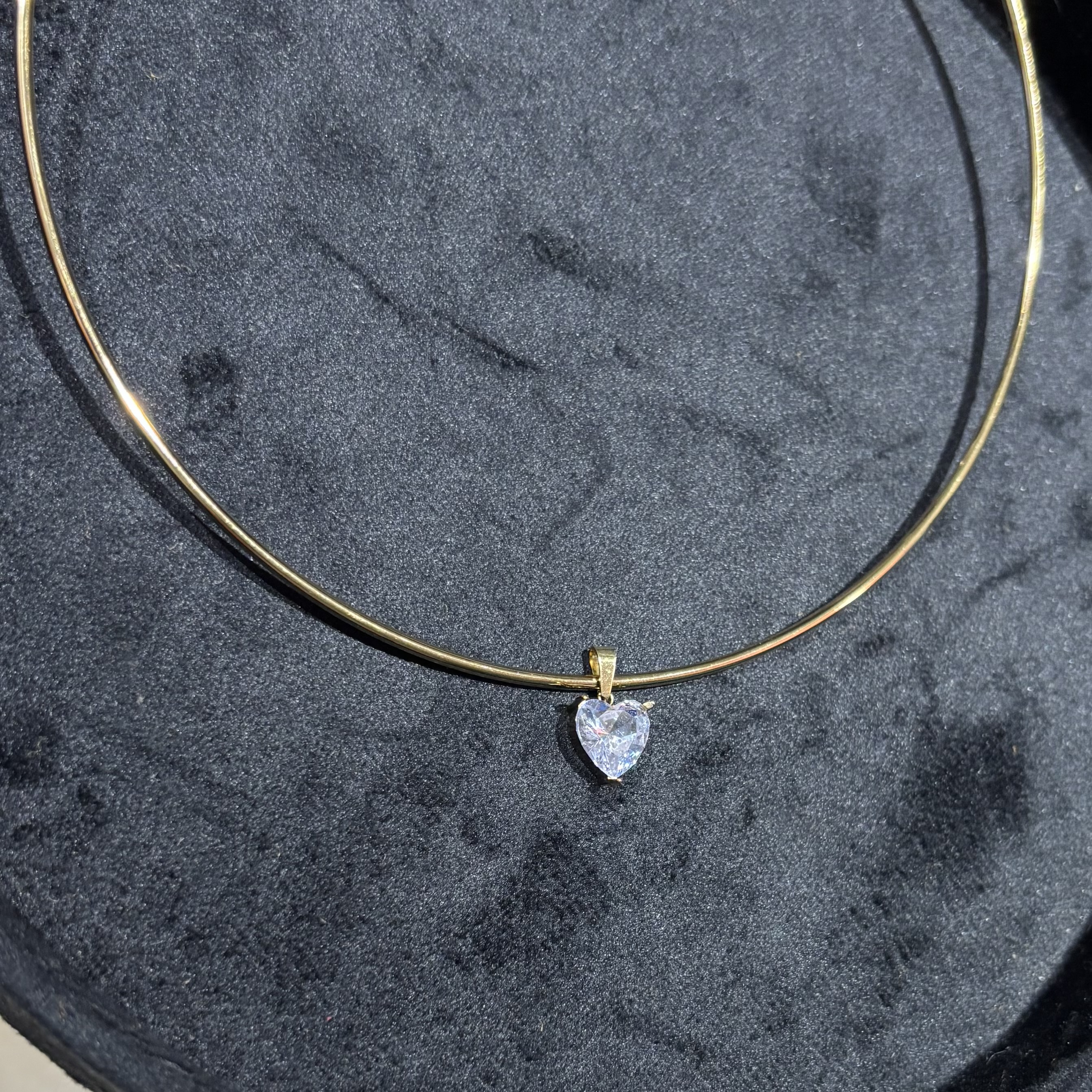 Hasli necklace heart pendant
