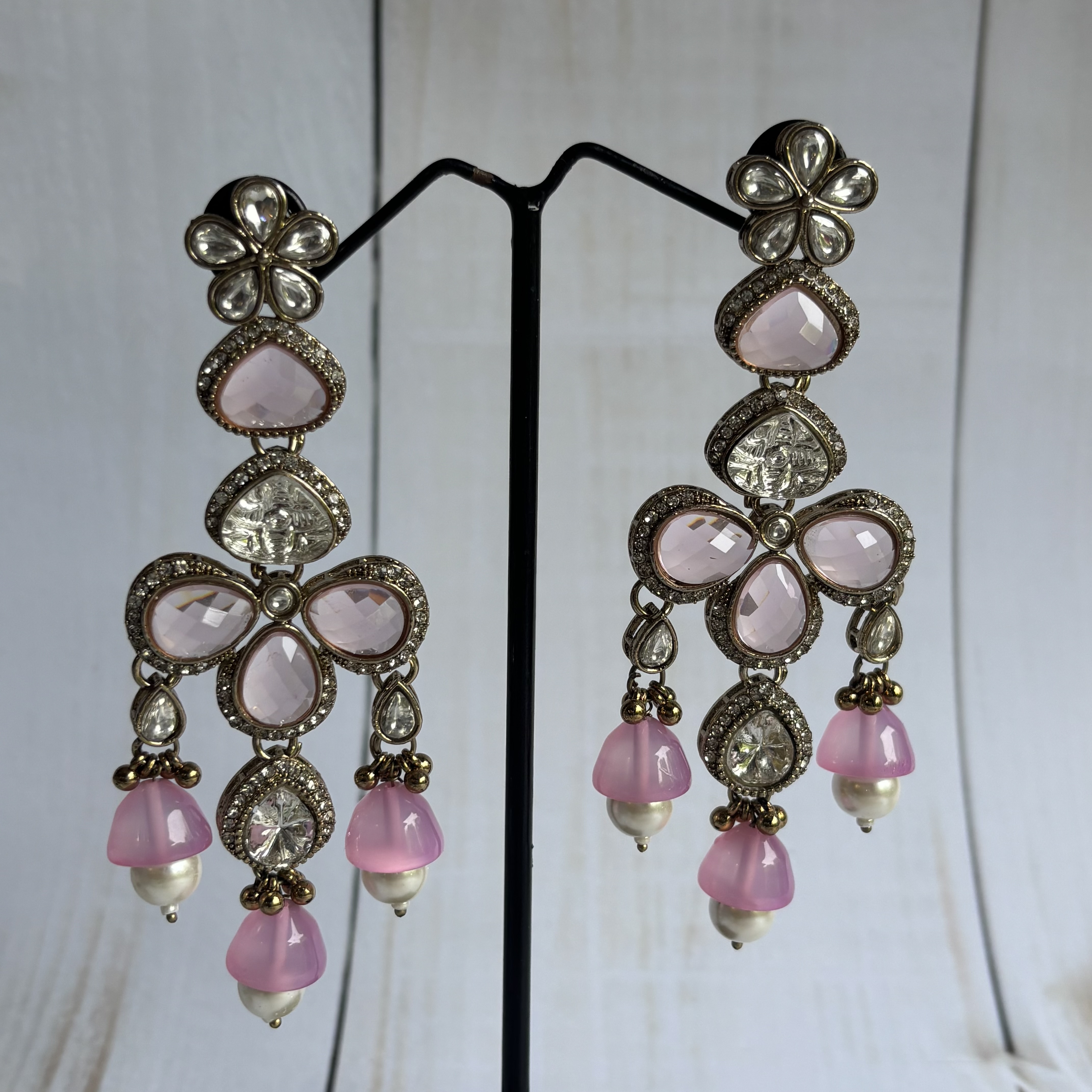 Pink kundan drops